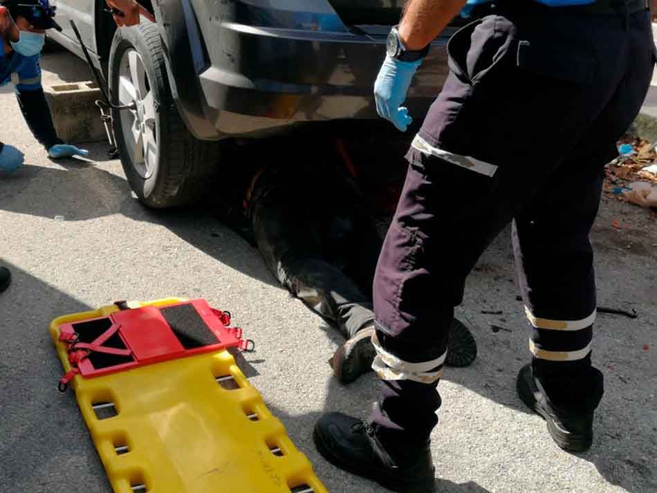 Joven diligenciero fallece en Playa del Carmen al ser arrollado por camioneta que no respeta el alto
