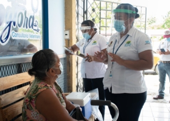 Programa “Médico en Tu Casa” mantiene servicios de salud accesibles a quintanarroenses vulnerables