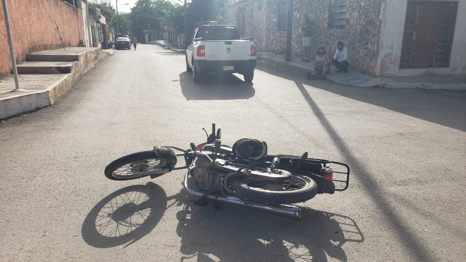 Pasajera de moto con lesiones y al Hospital