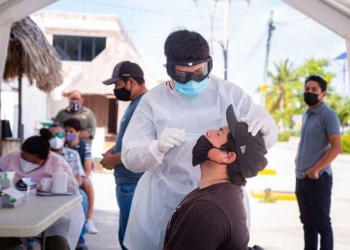 Continúa la aplicación de pruebas gratis rápidas contra la COVID-19 en Tulum