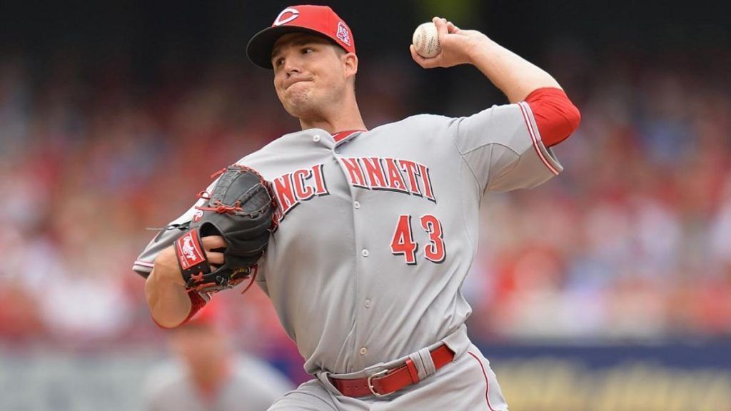 Los Leones incorporan a sus filas a los lanzadores Lenix Osuna y Manny Parra