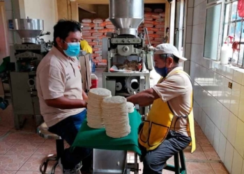 Líder de molineros de Q.Roo deslinda a su gremio del alza en el precio de la tortilla