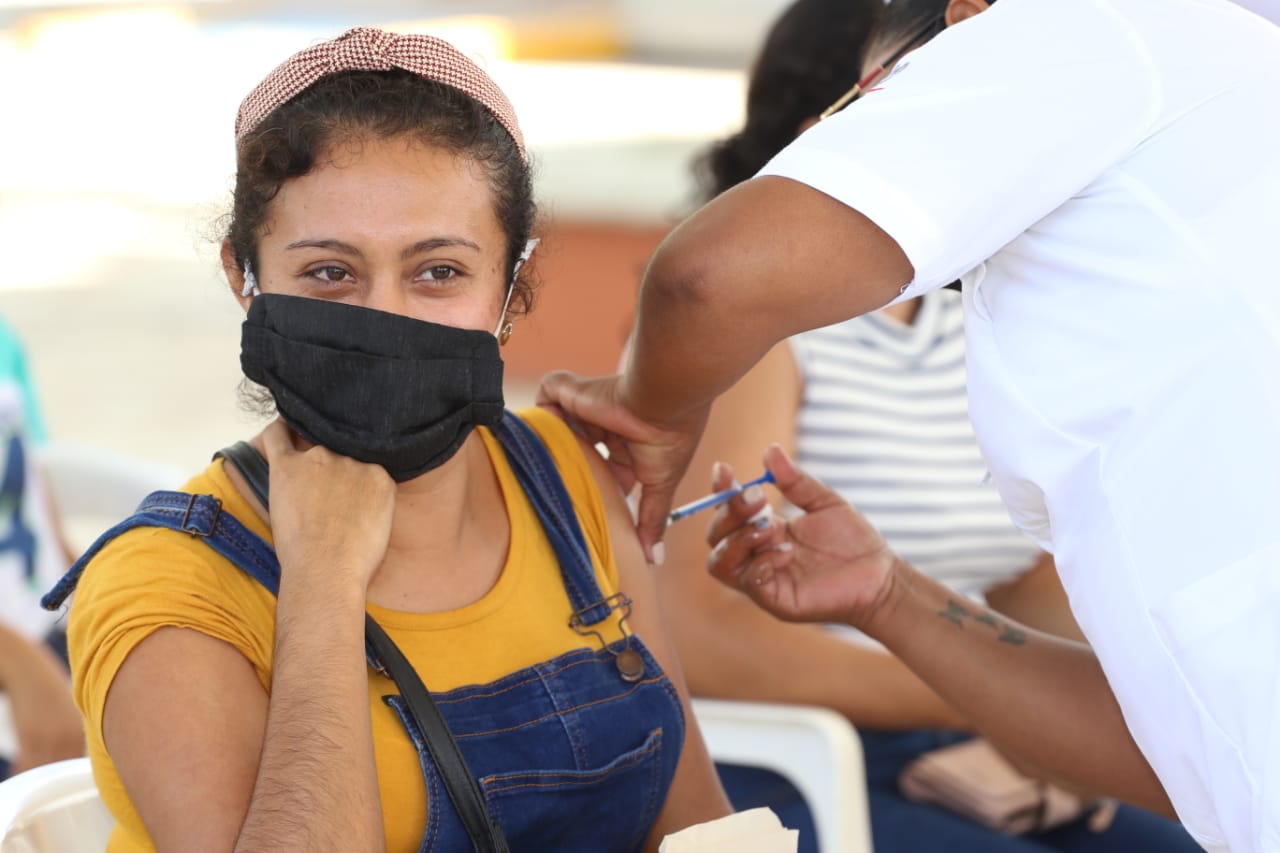 Quintana Roo cierra julio con más de un millón de vacunas COVID-19 aplicadas; Carlos Joaquín