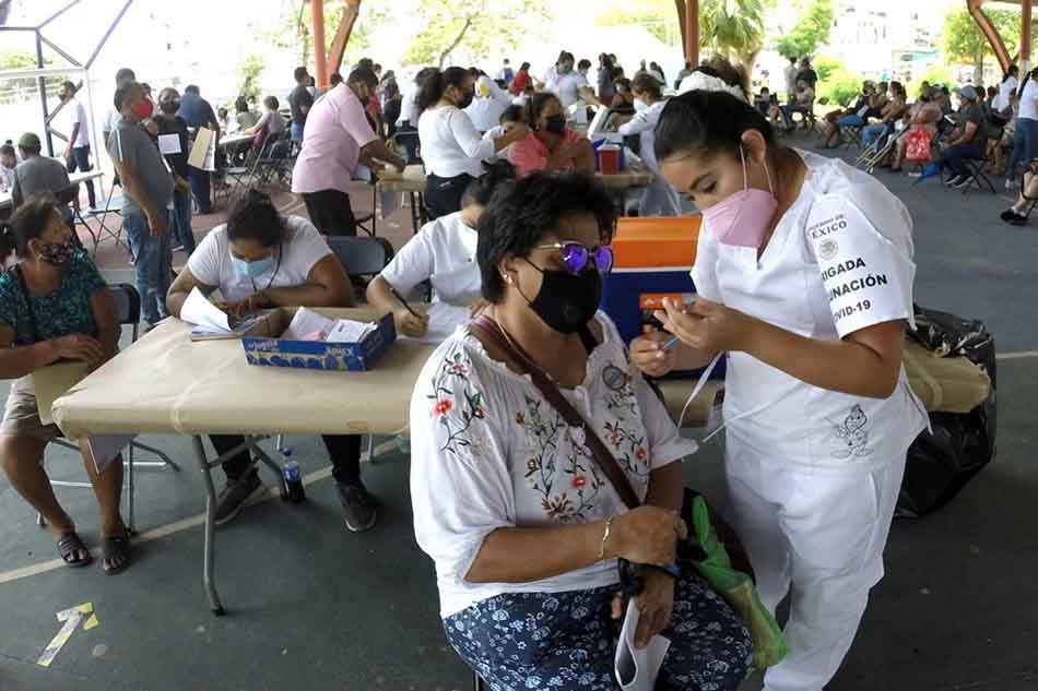 Reanudan proceso de vacunación en José María Morelos para personas de 50 a 59 años en José María Morelos