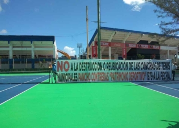 Niños lamentan destrucción de instalaciones deportivas por mega proyecto en el “Beto Ávila”