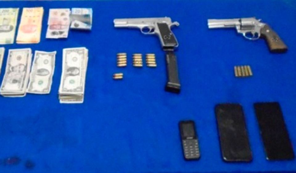 Detienen a sujetos armados en filtro de la zona hotelera de Cancún
