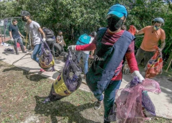 Realizan jornada de limpieza de cenotes urbanos en Cancún