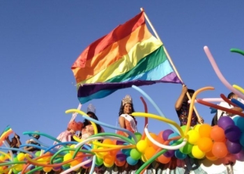 Integrantes de la comunidad LGTBQA marchan en Chetumal