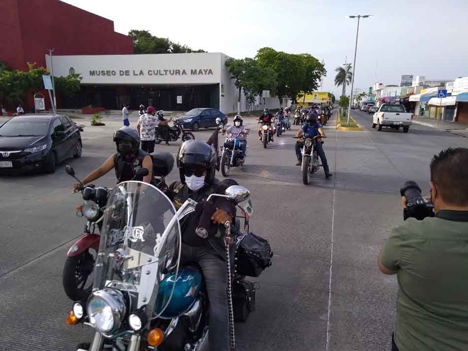 Motociclistas se manifiestan en Cancún y Chetumal para exigir detengan el robo de unidades