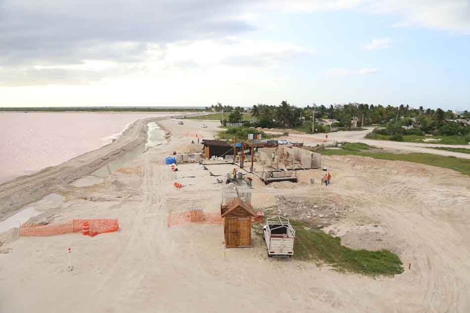 Construyen parador turístico en Las Coloradas