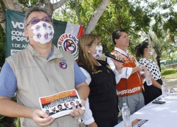 Agrupación civil promueve en Cancún participación en consulta popular de juicio político a ex presidentes