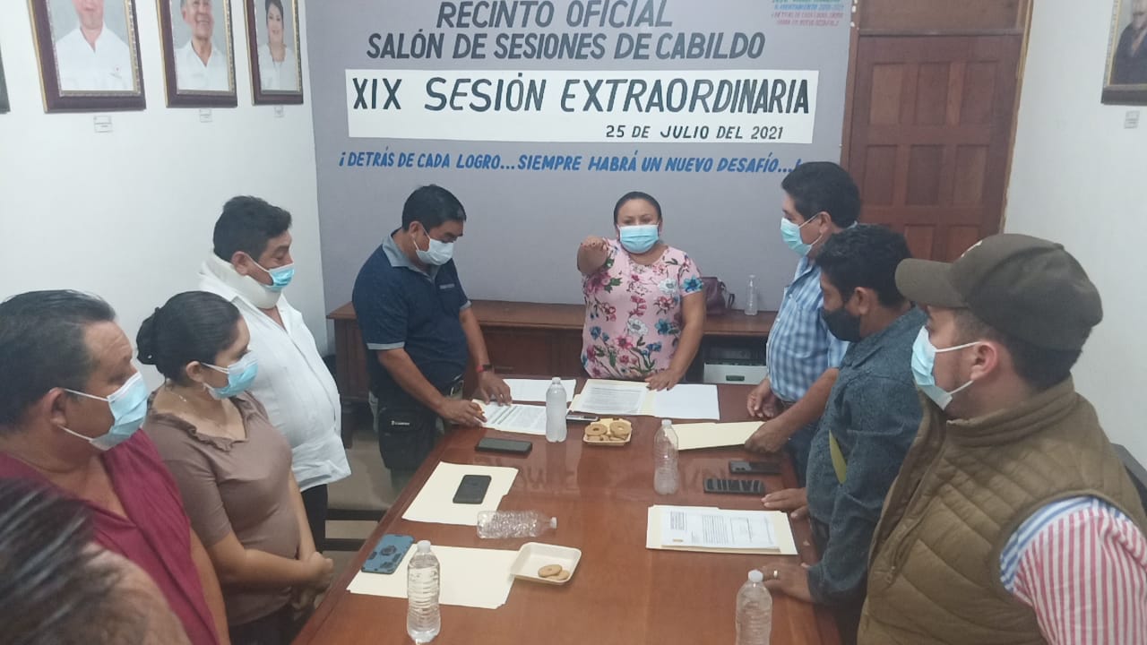 Sofía Alcocer pide licencia de salud, cabildo lo aprueba y toma protesta primera regidora
