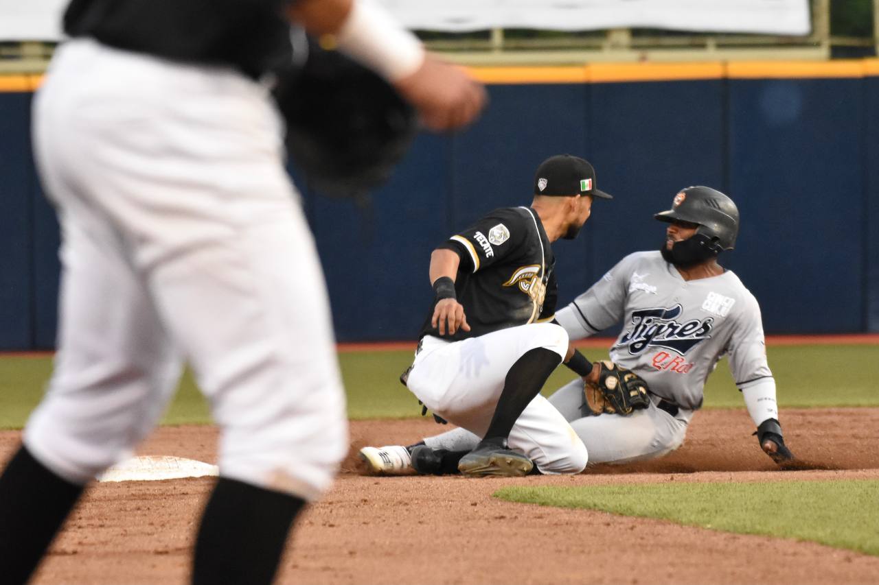 Reacciona Tigres, supera 5-4 a Guerreros e iguala serie en Oaxaca