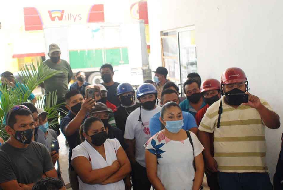 Ayuntamiento cardenense se compromete a responder a inquietudes de trabajadores despedidos