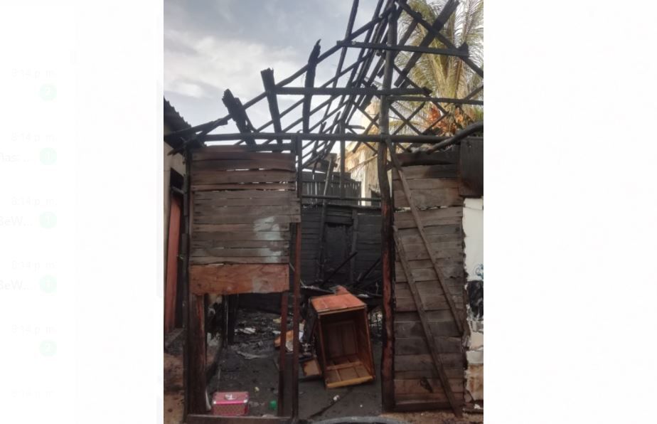 Vivienda se reduce a cenizas