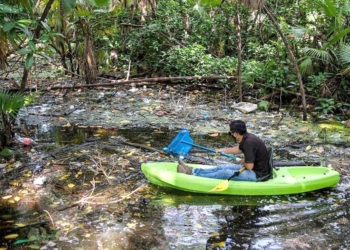 Retiran de cenotes urbanos de Cancún más de 20 toneladas de basura