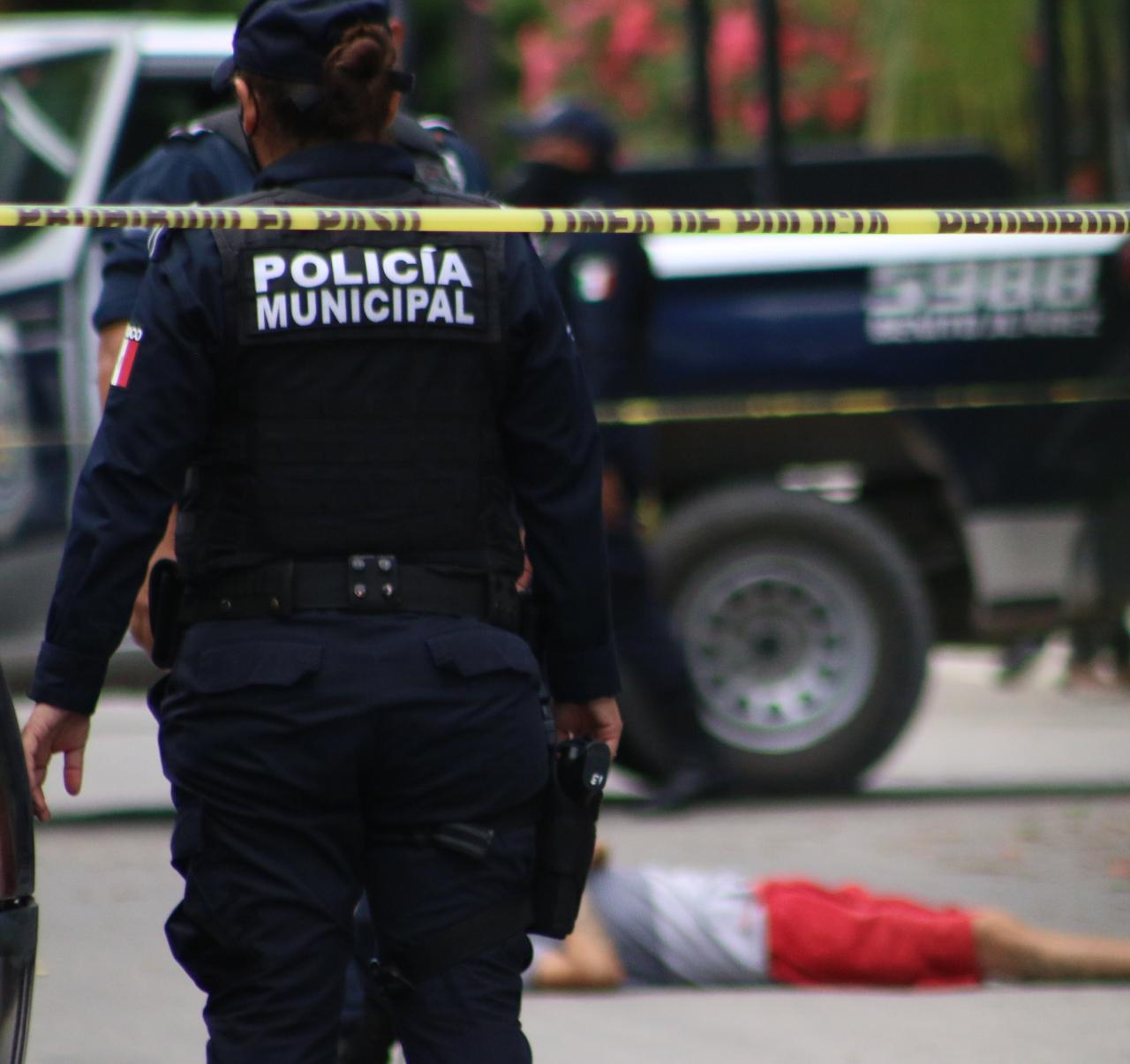 Asesinan en Cancún a un hombre frente a niño de seis años