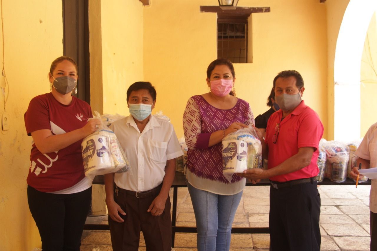 Últimas entregas de apoyos alimentarios del Ayuntamiento vallisoletano