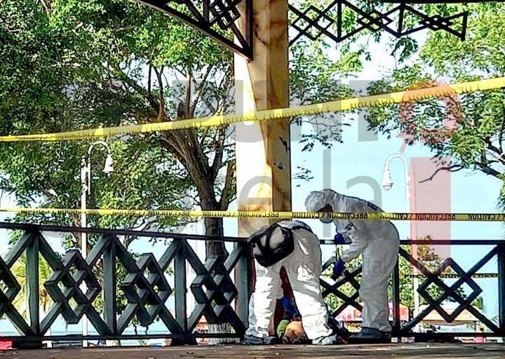 Encuentran cuerpo humano en kiosco de la Explanada de la Bandera en Chetumal
