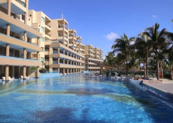 Hoteles de la Riviera Maya reportan saldo blanco y normalidad luego del paso del huracán Grace