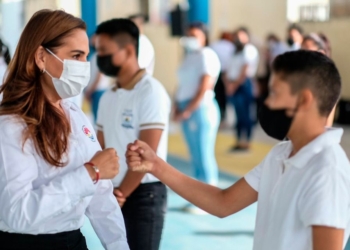 En Cancún se realiza ceremonia oficial de inicio de ciclo escolar 2021-2022