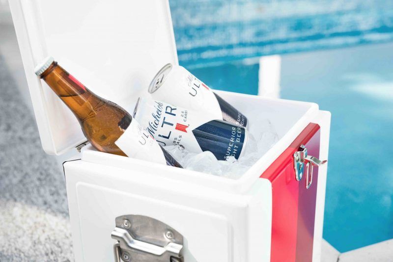 Michelob Ultra y Usain Bolt se apoderaron de la fiebre de los juegos olímpicos con la campaña “Michelob Ultra Pass”