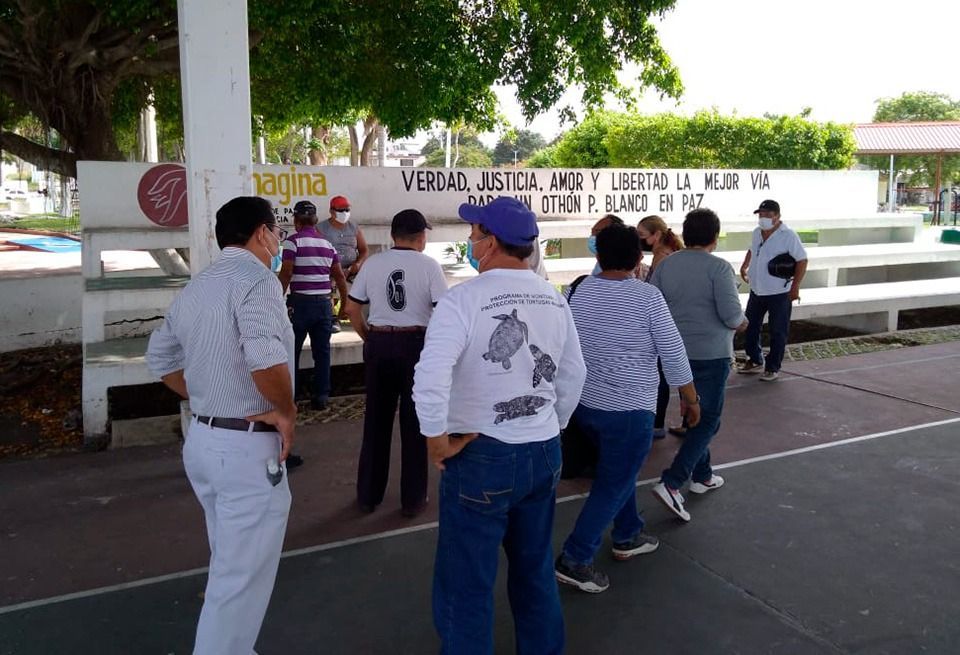 Pensionados del Ayuntamiento de Othón P. Blanco reprochan recorte de casi 70 por ciento de su prima de antigüedad