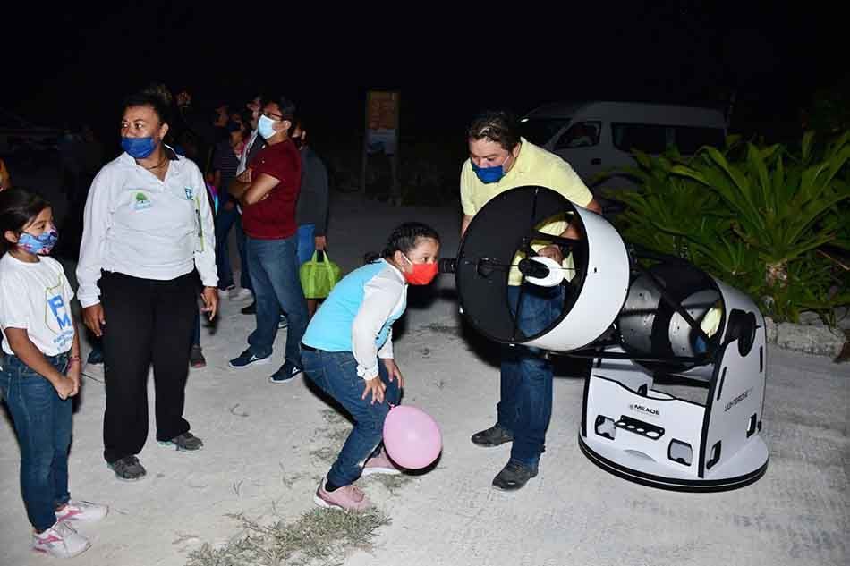 Difunden científicos conocimiento sobre presencia de murciélagos y constelaciones en Cozumel