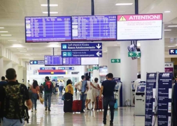 Aeropuerto de Cancún, reporta en viernes 424 operaciones