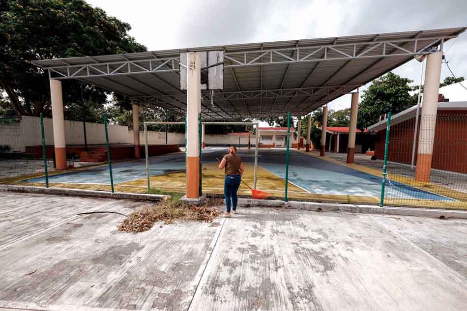 Diputado Eduardo Martínez dice que se requiere de partidas especiales para mejorar las escuelas