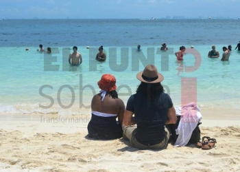 Tres de siete municipios de Quintana Roo con sargazo registran presencia escasa del alga