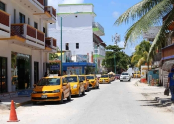 Diputado Carlos Hernández pide cautela a prestadores de servicios turísticos de Mahahual