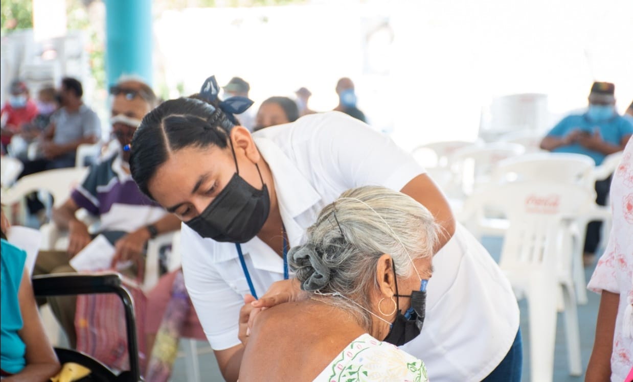 Más de 95 mil quintanarroenses tienen ya esquema completo de vacunación COVID-19