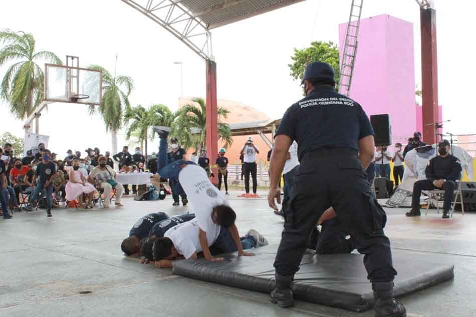 Capacitan en Quintana Roo a más de dos mil jóvenes para evitar disturbios callejeros