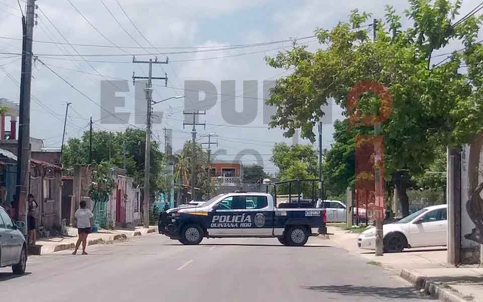 Ubican en Cancún casa con migrantes, rescatan a 50 centroamericanos de diferentes edades