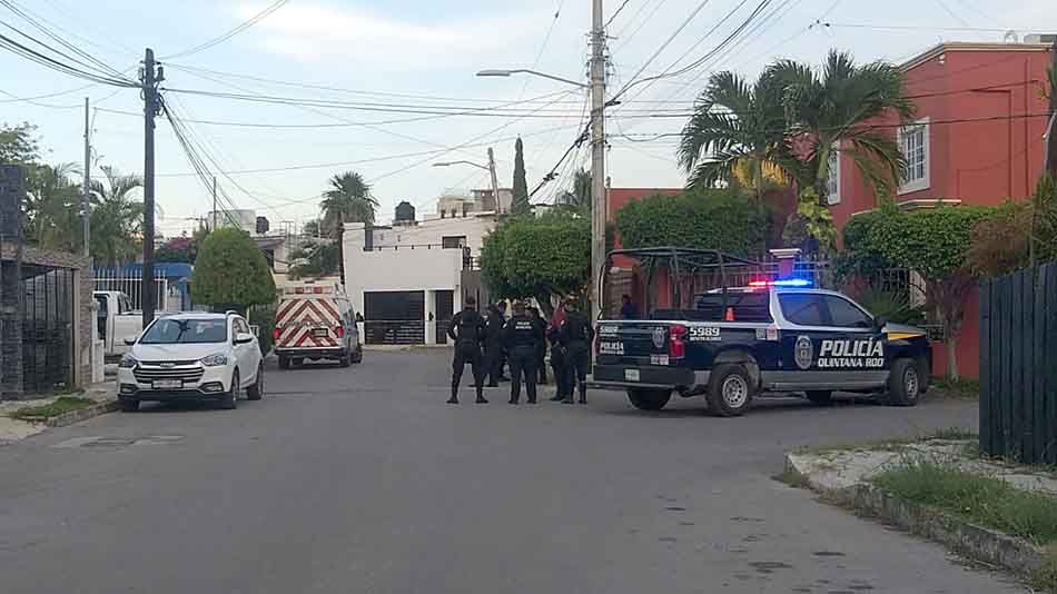 Continúa la violencia apoderándose de Cancún, ejecutan a sujeto afuera de despacho de abogados