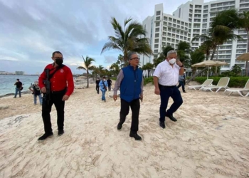 Mantienen vigilancia y presencia policiaca en playas de Cancún