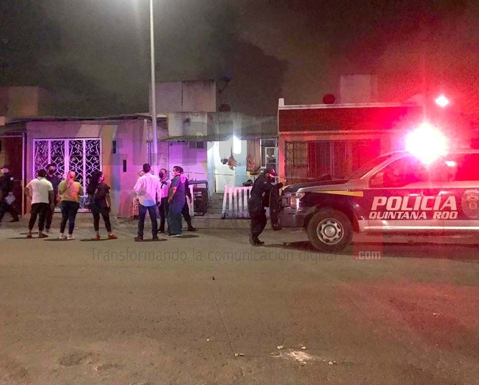 Vecinos de fraccionamiento de Cancún golpearon hasta matar a ladrón y dejar malherido a otro