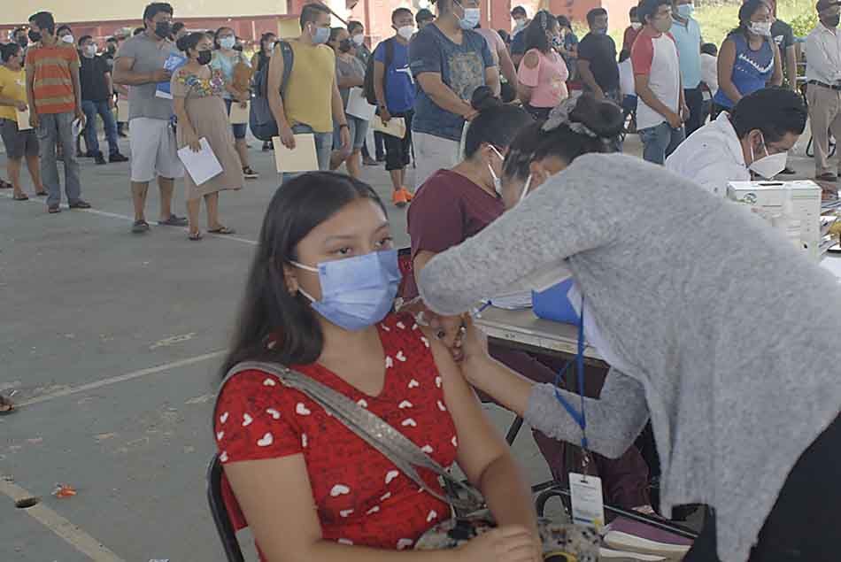 Hospital Integral de Kantunilkín; con más de 4,500 dosis para proteger del coronavirus a jóvenes de 18 a 29 años