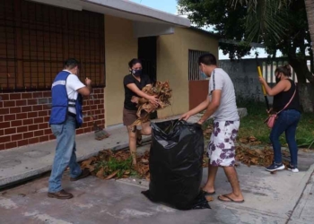 Inician labores de limpieza y mantenimiento en 25 escuelas de Puerto Morelos