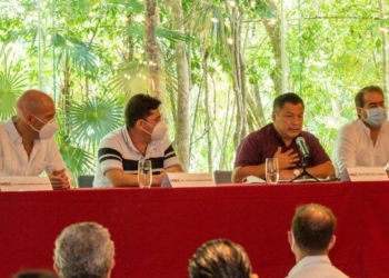 Marciano Dzul y empresarios se reúnen para proyectar un mejor Tulum