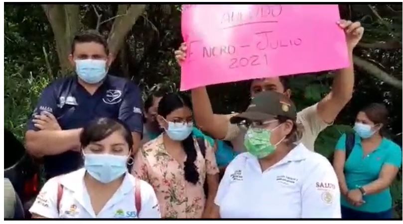 Carlos Joaquín desprecia a población y personal de salud