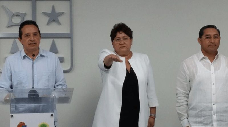 Carlos Joaquín comienza a moverse, para «blindar» su salida?