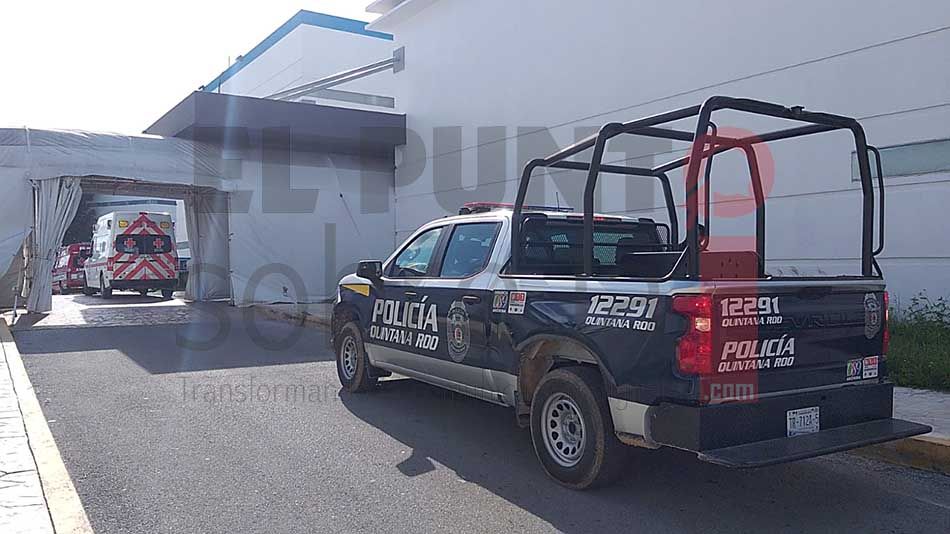 Balean a albañiles de Cancún que viajaban en una motocicleta