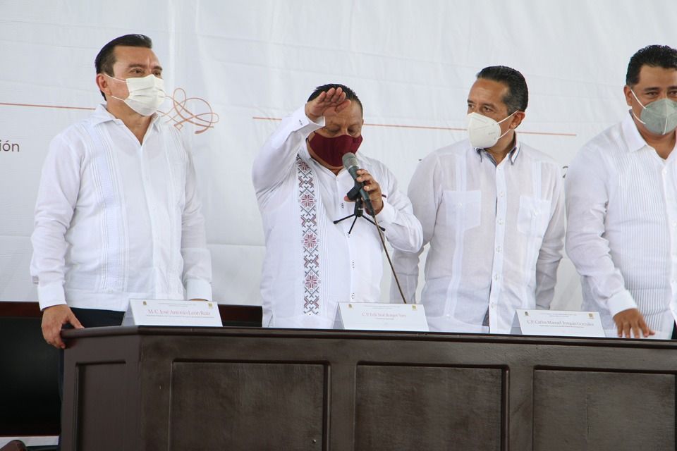 Erick Borges Yam rinde protesta como Presidente Municipal de José María Morelos