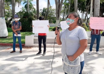 Estudiantes chetumaleños piden aplicación de vacuna contra COVID-19 para regresar a clases