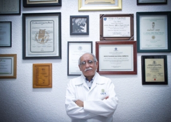 En memoria del Dr. Alfonso larqué Saavedra