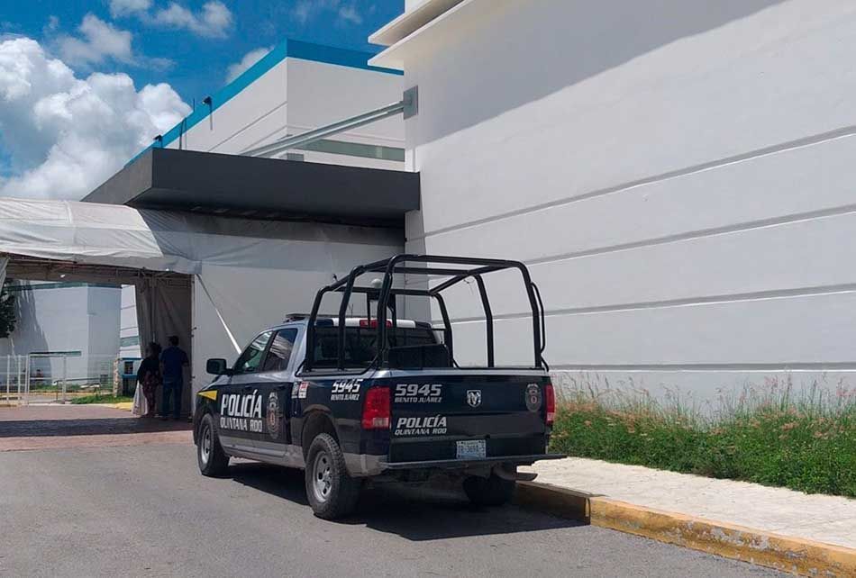 Joven, baleado por par de sicarios cuando caminaba en una región de Cancún