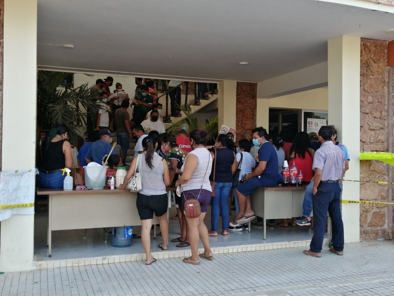 Liberan instalaciones del Ayuntamiento de Felipe Carrillo Puerto tomadas por trabajadores