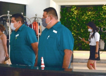 Sector hotelero de Cancún con prácticamente todos sus colaboradores con al menos una dosis de vacuna